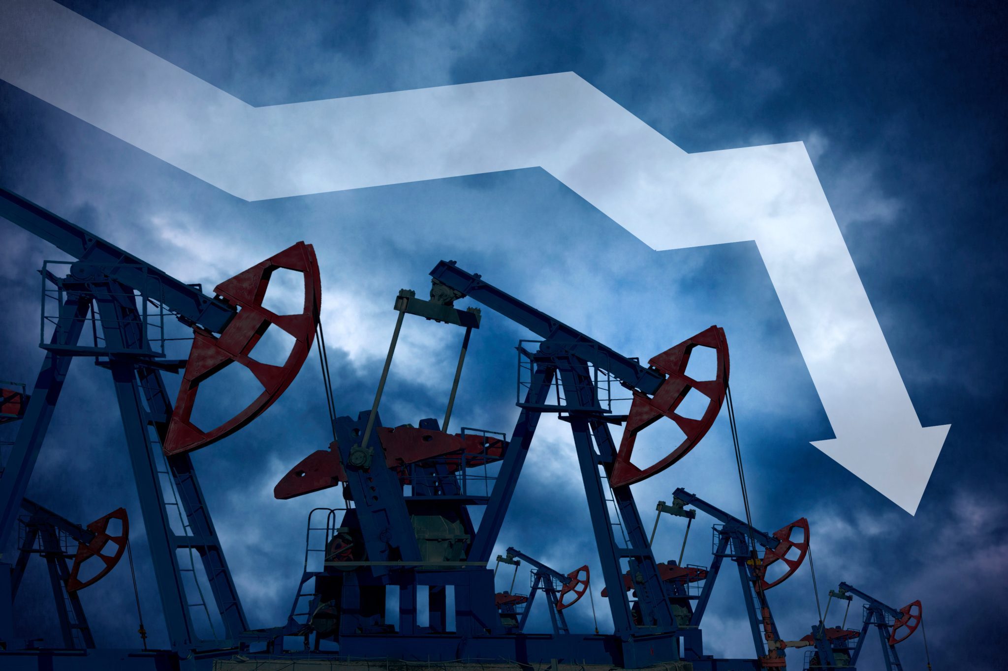 Decrease in oil production. Economic crisis, fuel default. Rejection of